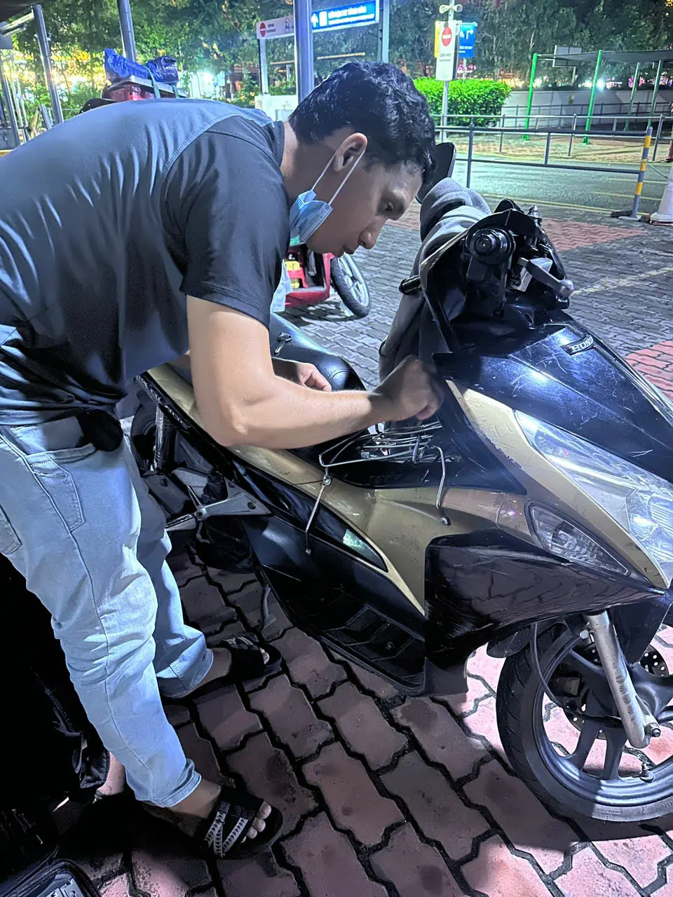 Mất Chìa Khóa Xe Giữa Đường? Có Thợ Đến Tận Nơi Hỗ Trợ